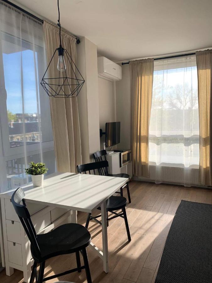 Butas Modern